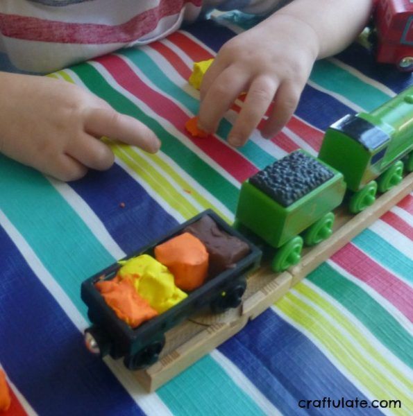 Making Train Track Scenery With Clay Craftulate