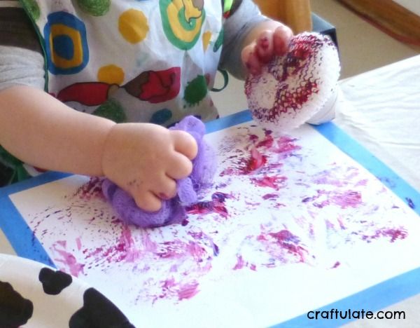 Printing with Scrubbers, Sponges and Scourers - toddler art activity