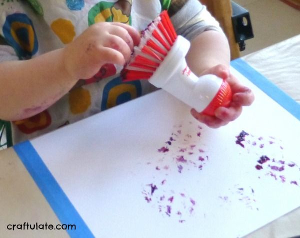 Printing with Scrubbers, Sponges and Scourers - toddler art activity