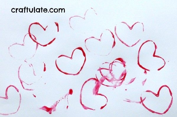 7 Easy Valentines Crafts for Toddlers from Craftulate