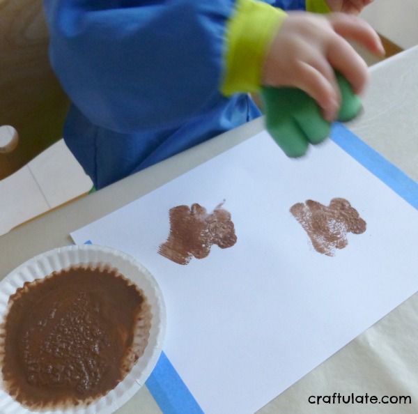 Brown Crafts and Activities {Learning Colours with Brown Bear Series}