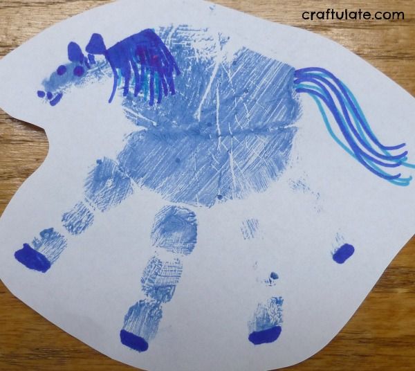 Blue Crafts and Activities (Learning Colors with Brown Bear)