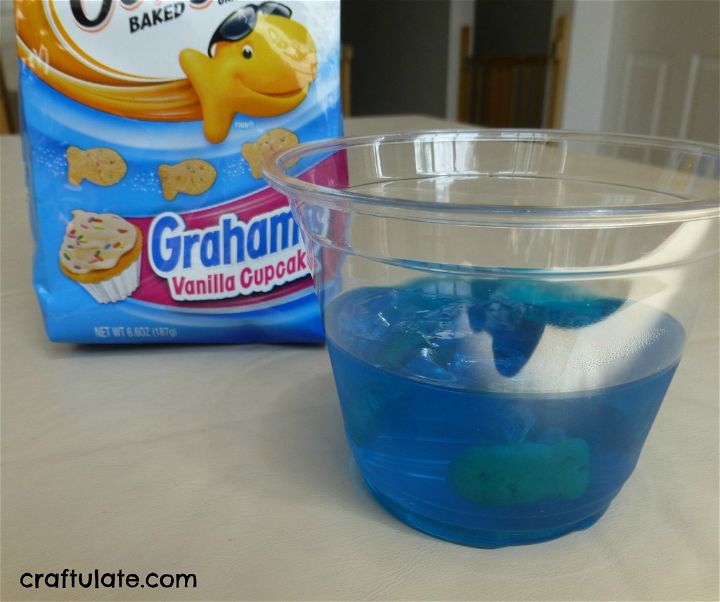 Sweet Goldfish Crackers in Jello