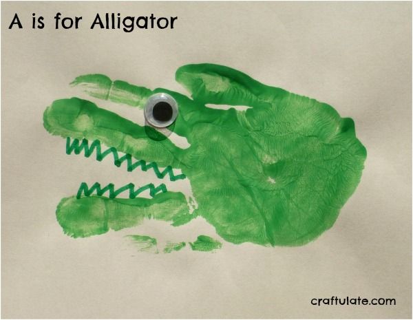 alligator footprint art