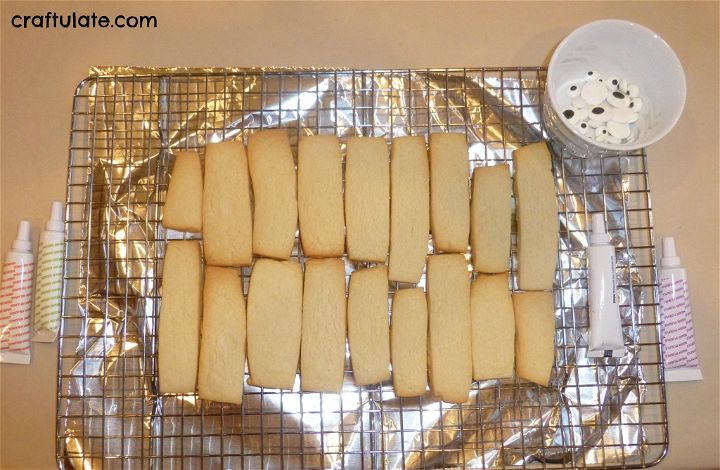 Toddler-Decorated Monster Cookies