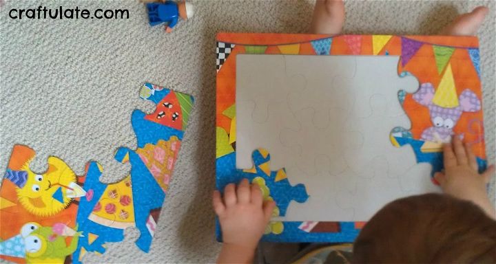 Playing with Puzzles [Fine Motor Fridays]