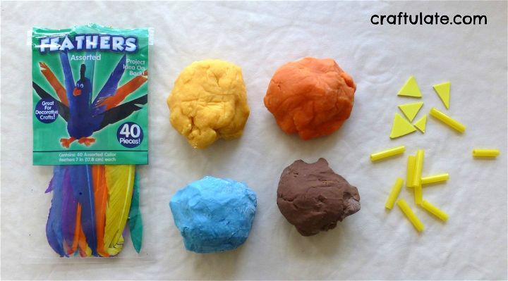 Play Dough Birds - a fun fine motor play activity