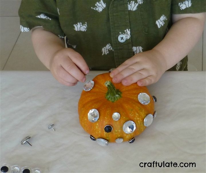 Kid Friendly Pumpkin Decorating