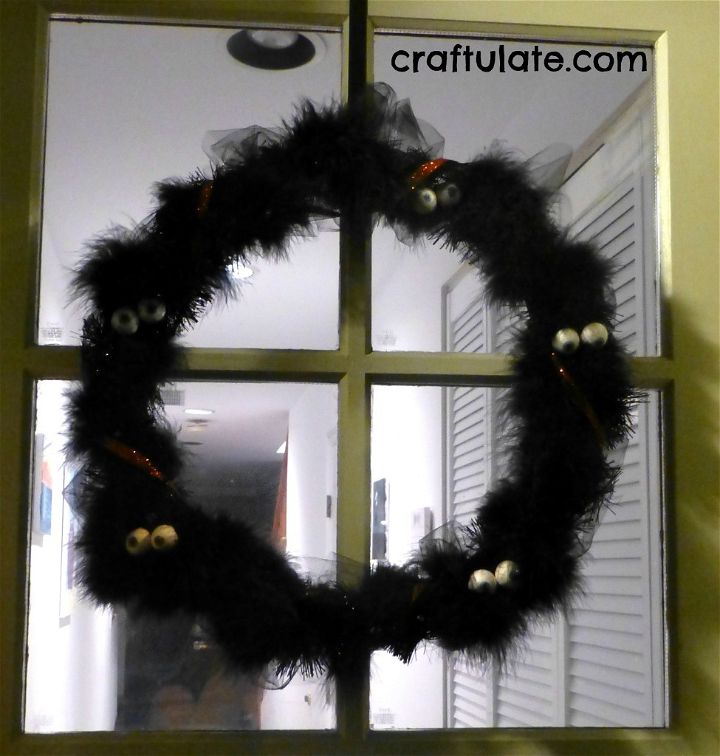 Spooky Eye Halloween Wreath