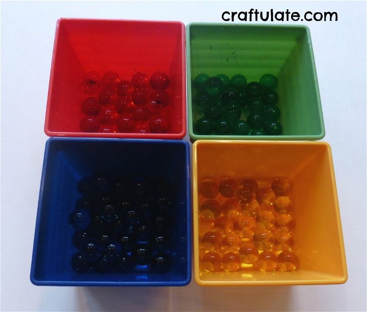 Craftulate: Colour Sorting with Water Beads [Fine Motor Fridays]