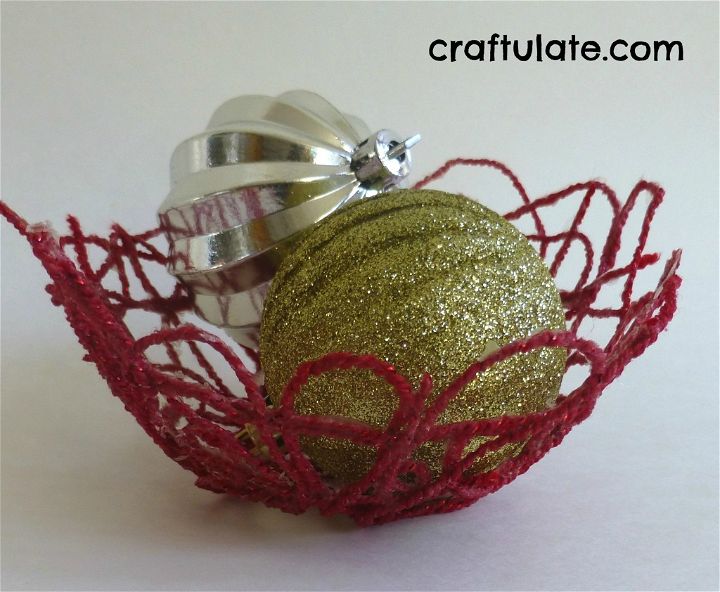 Craftulate:Festive Yarn Mache Bowl