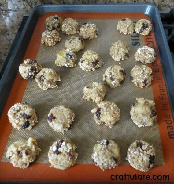 Banana Raisin Cookies