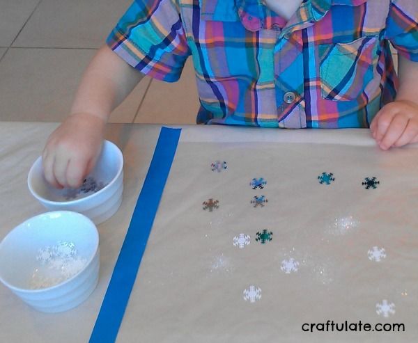 Snowflake Card Craft for Little Kids To Make