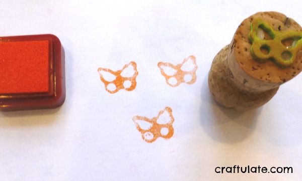 DIY Champagne Cork Stamps for Kids. Great for toddlers to grip!