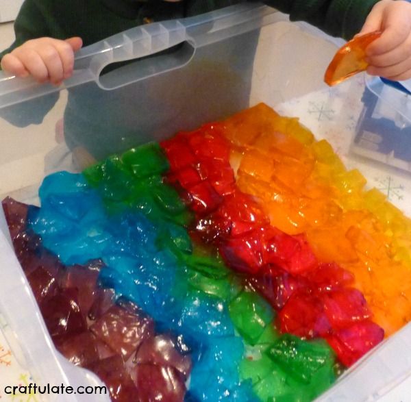 Rainbow Jello Sensory Play - a fun (and edible) sensory experience for kids!