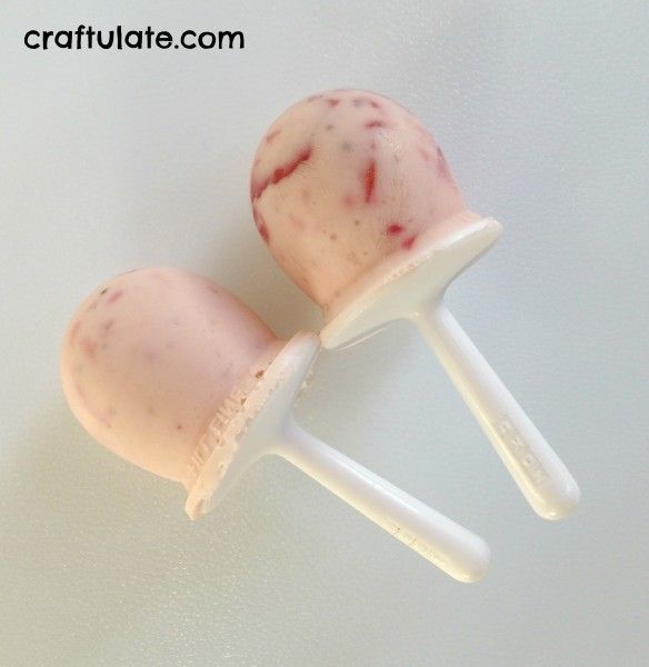 Frozen Strawberry Pops - only 3 ingredients!
