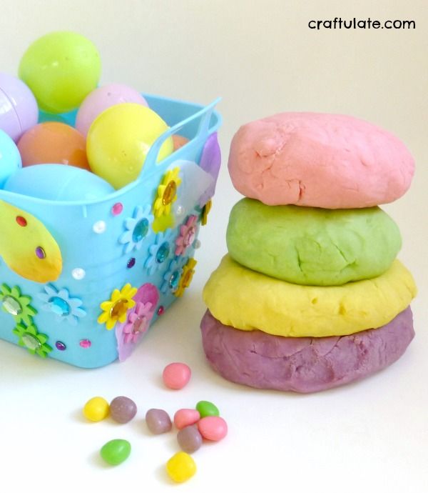 Jelly Bean Play Dough - homemade play recipe that smells amazing!