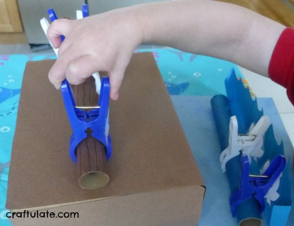 Five Green and Speckled Frogs Fine Motor Activity
