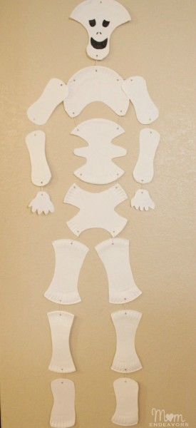 Paper Plate Skeleton from Mom Endeavors