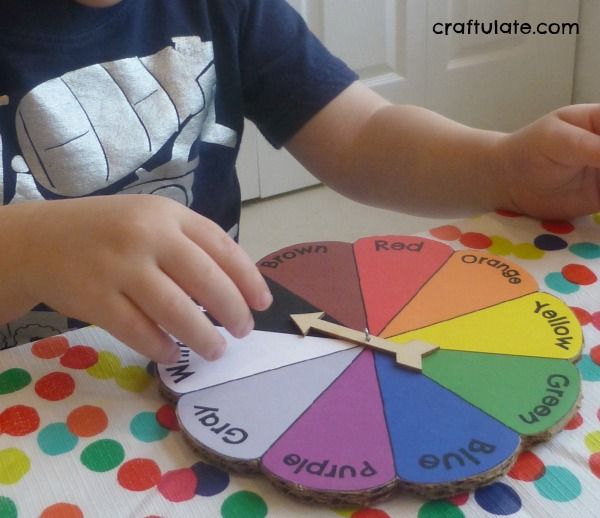 Colour Hunt Spinner for kids - with free printable!