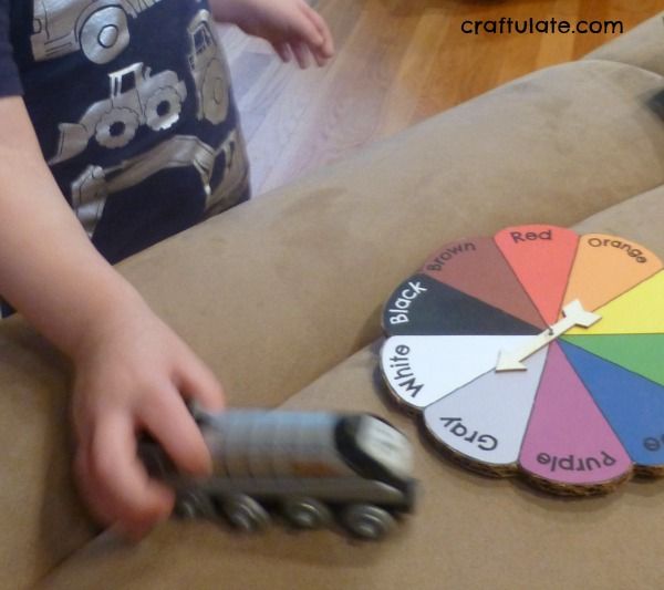 Colour Hunt Spinner for kids - with free printable!