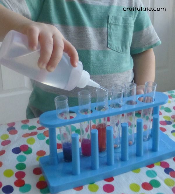 Colour Mixing Science Activity - with cool video and free printable!