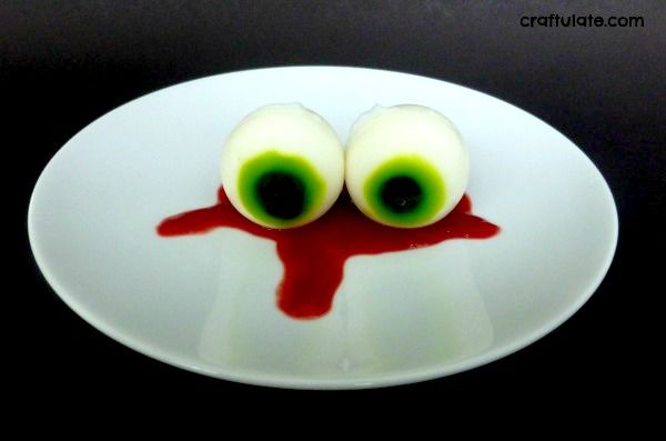 Edible Eyeballs for Halloween