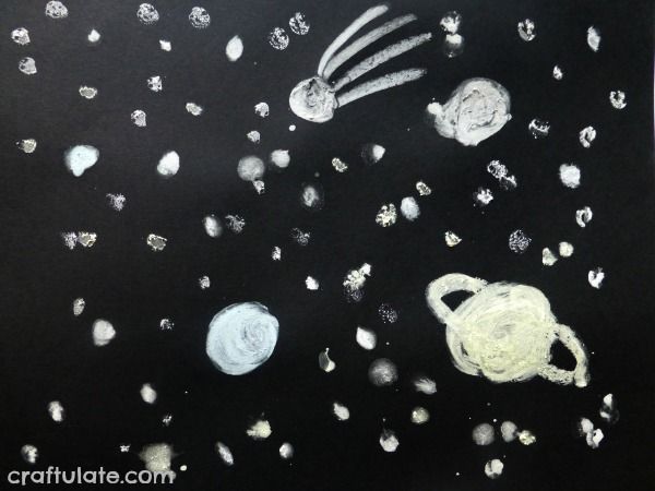 Wet Chalk Outer Space Art - a vibrant art technique for kids to try!