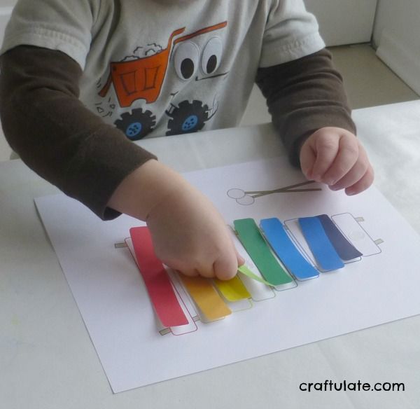 Xylophone Craft with free printable from Craftulate