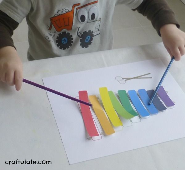 Xylophone Craft with free printable from Craftulate