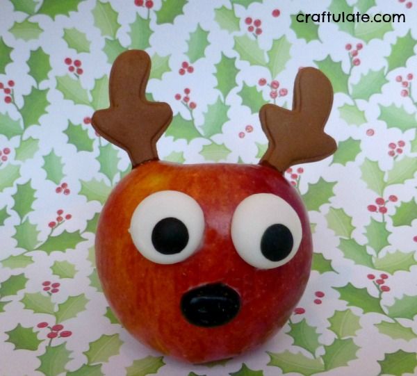 Easy Apple Reindeer Snack from Craftulate