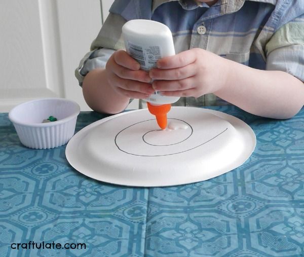 Hermit Crab Craft - a paper plate and handprint craft for kids