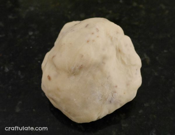 Make a Pizza Play Dough Activity