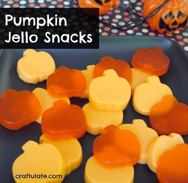 Pumpkin Jello Snacks - perfect for Halloween parties!