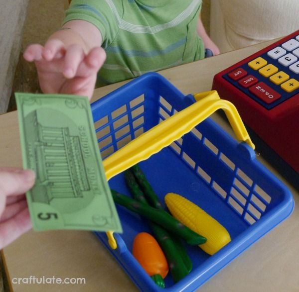 Vegetable Shop Pretend Play - great for imaginative kids!