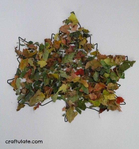 Crushed Leaf Collage for Kids - a fun art activity for the fall!