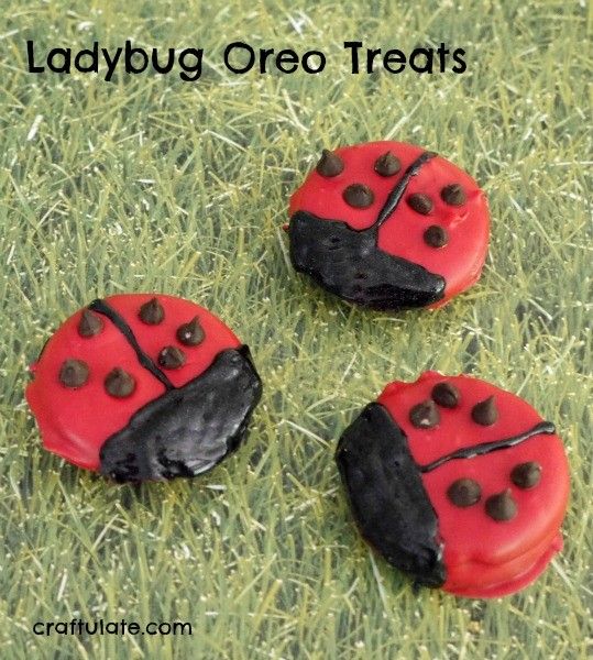 Ladybug Oreo Treats - a fun snack for kids!