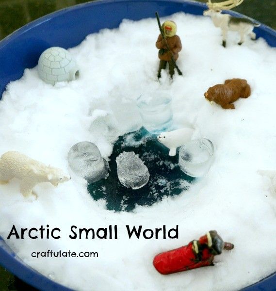 Arctic Small World - with real snow!
