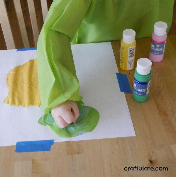 Child-Led Painting Process Art - let them get messy (and how to clean up afterwards!)