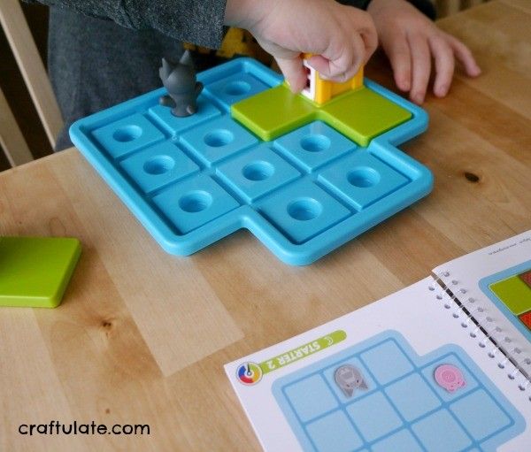 Three Little Piggies - a logic game for preschoolers