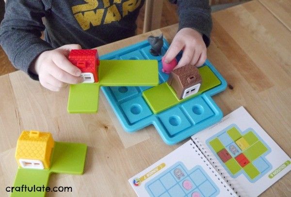 Three Little Piggies - a logic game for preschoolers