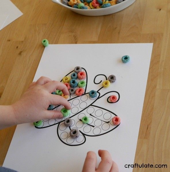 Cereal Mosaics with Fruit Rings - with free printable templates