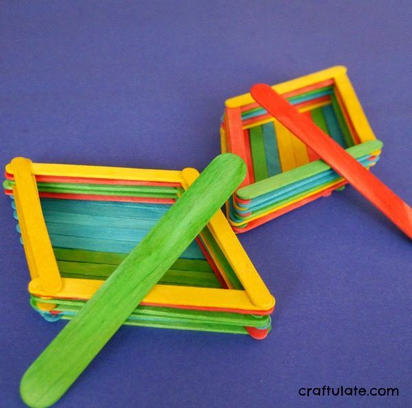 Craft Stick Kayak Craft - a fun craft for kids to make!