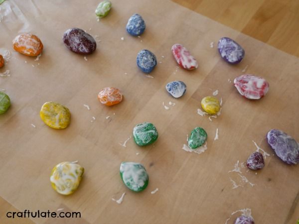 Sparkly Painted Rocks - a fun craft for kids to make!