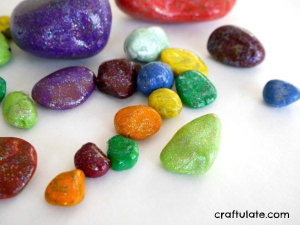 Sparkly Painted Rocks - a fun craft for kids to make!