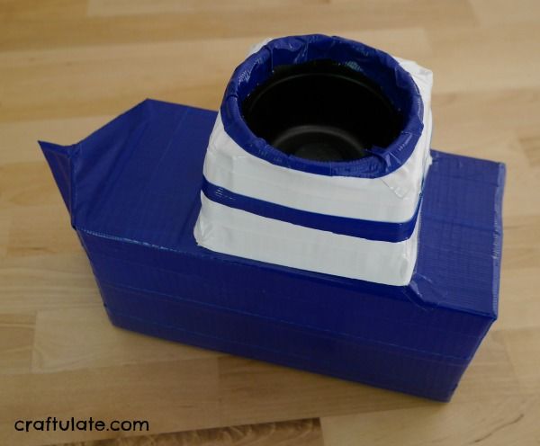 Milk Carton Boat - a fun craft that kids will love!