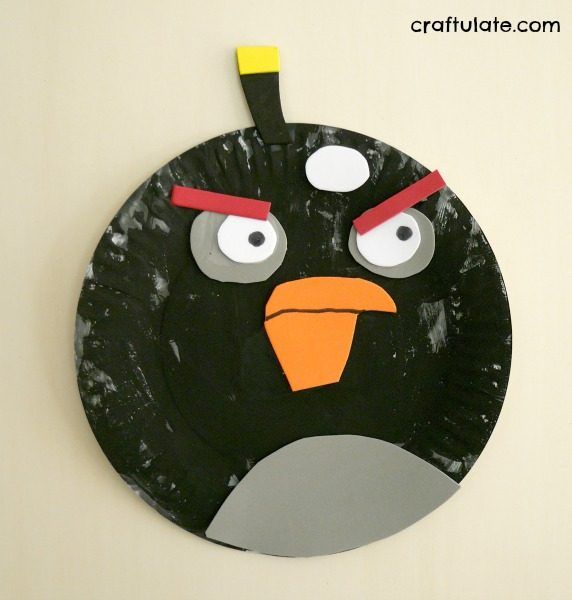 Angry Birds Paper Plates - a fun craft for kids to make!