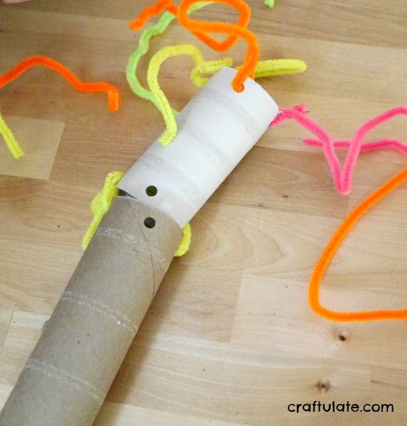 Building with Cardboard Tubes and Pipe Cleaners - Craftulate