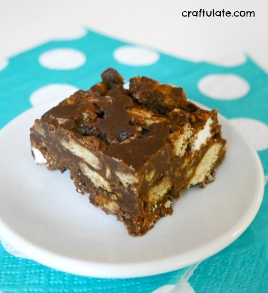 Easy No-Bake Chocolate Fridge Cake: A Must-Try Treat! - Liana's Kitchen