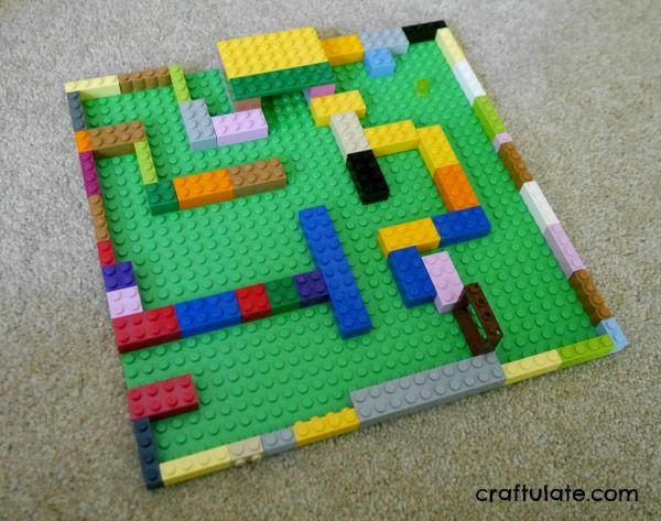 LEGO Maze for Hexbugs - a cool building project for kids